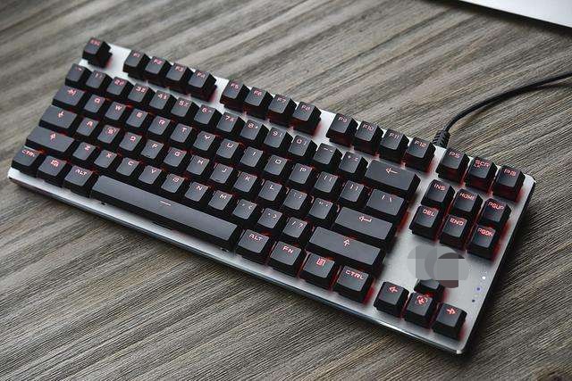 第三步:鍵盤與電腦主機重新連接后的測試! 第三步:鍵盤與電腦主機重新連接后的測試!